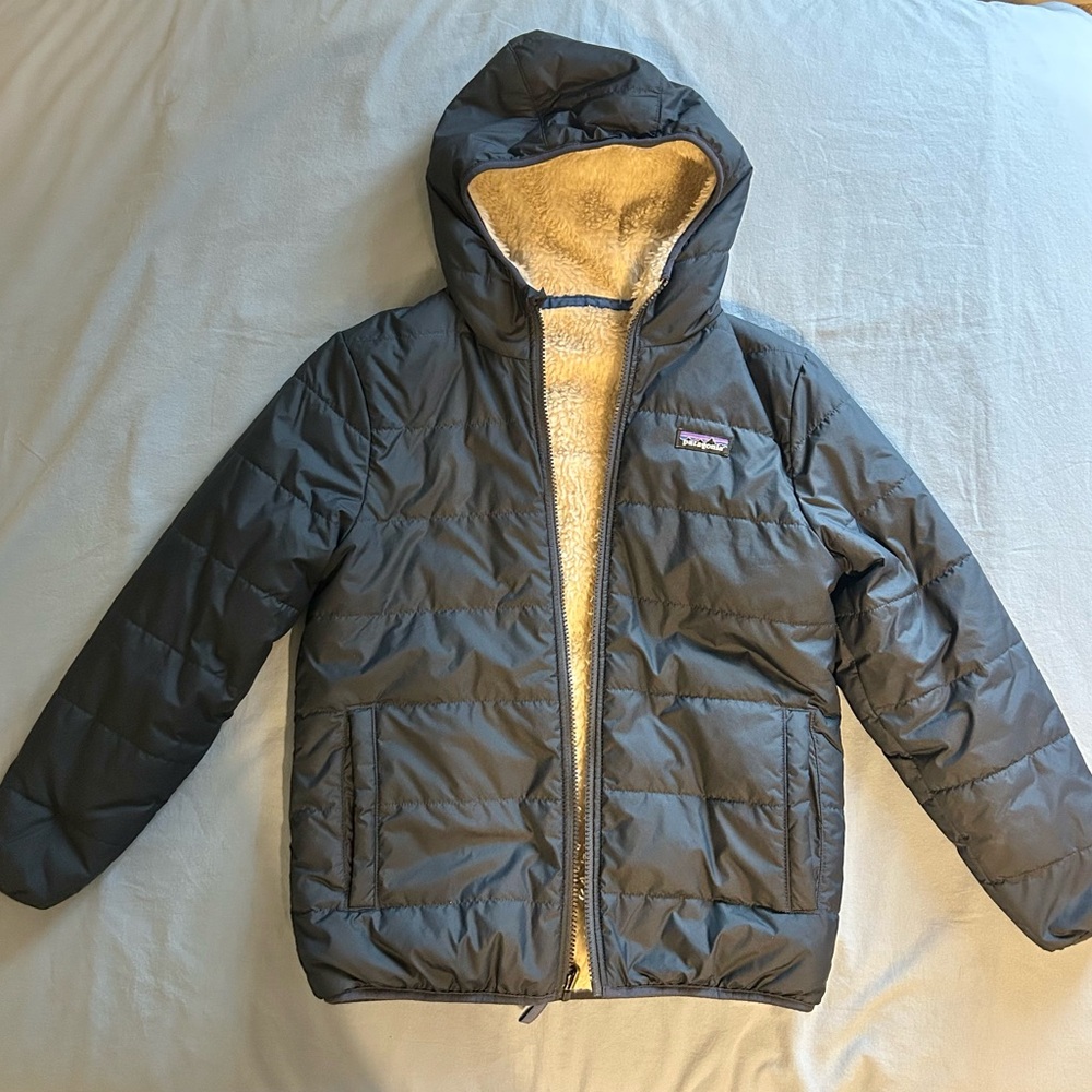 Patagonia girls reversible Ready Freddy insulated hoodie MEDIUM (10)